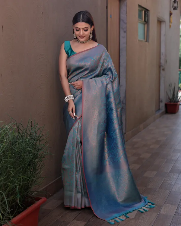 Rama_Green_Timeless_Kanchipuram_Sarees_A_Heritage_of_Elegance_With_Blouse_Piece_Attached